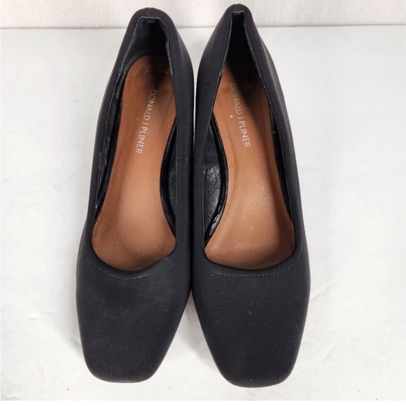 Donald J. Pliner Pisa Heeled Flats Black 8 - Picture 2 of 2